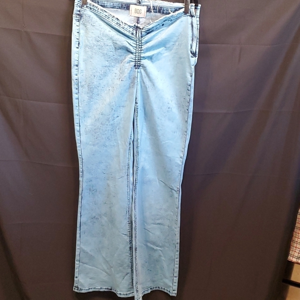 BDG Urban Outfitters Ruched Dipped V Flared Jeans SZ 31